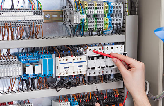 Capacitor ac contactors from 12A to 65A